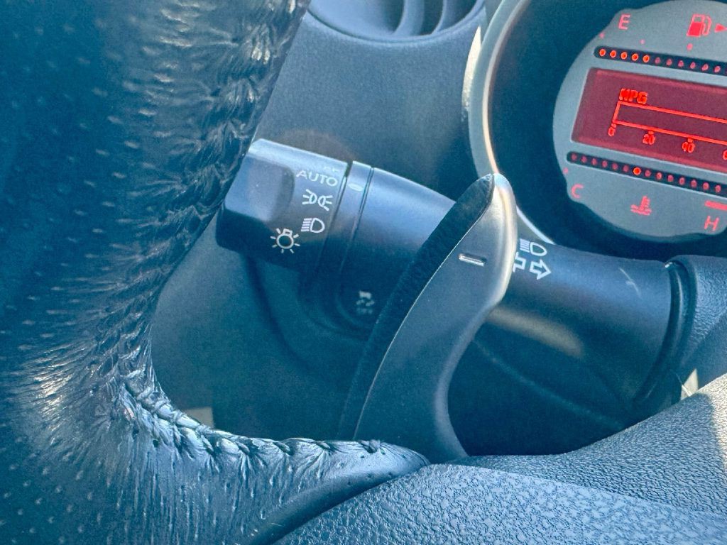 2011 Nissan 370Z Image 39