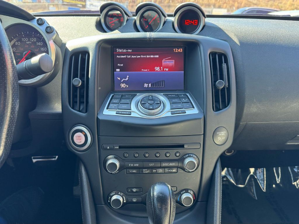 2011 Nissan 370Z Image 44