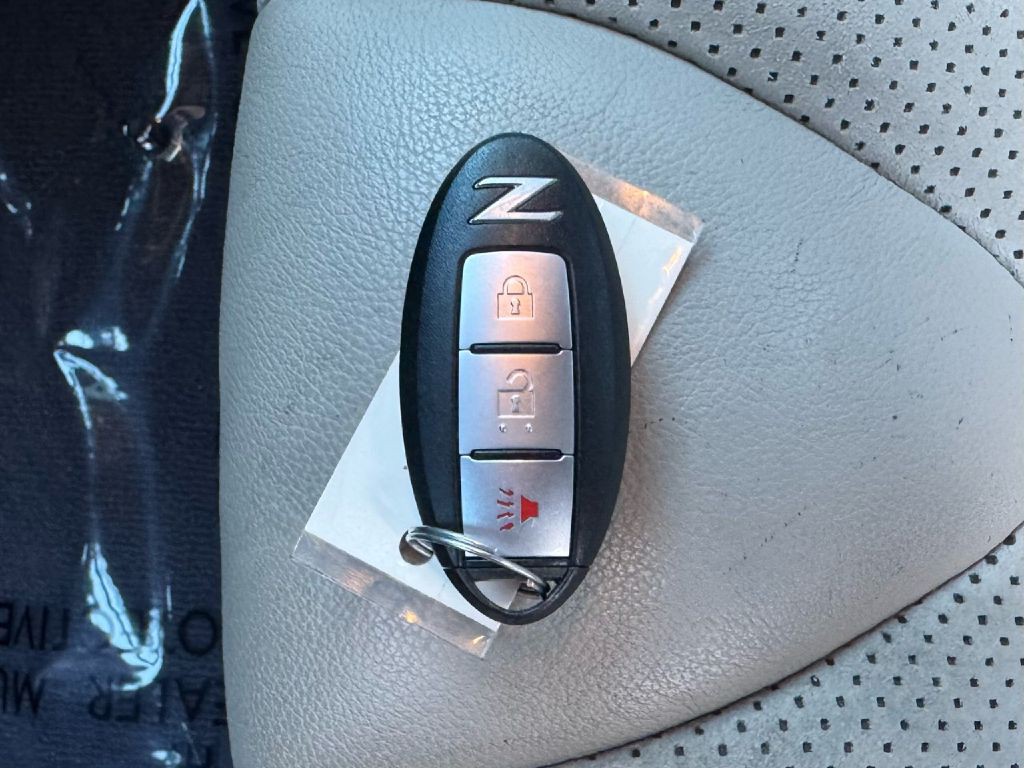 2011 Nissan 370Z Image 58