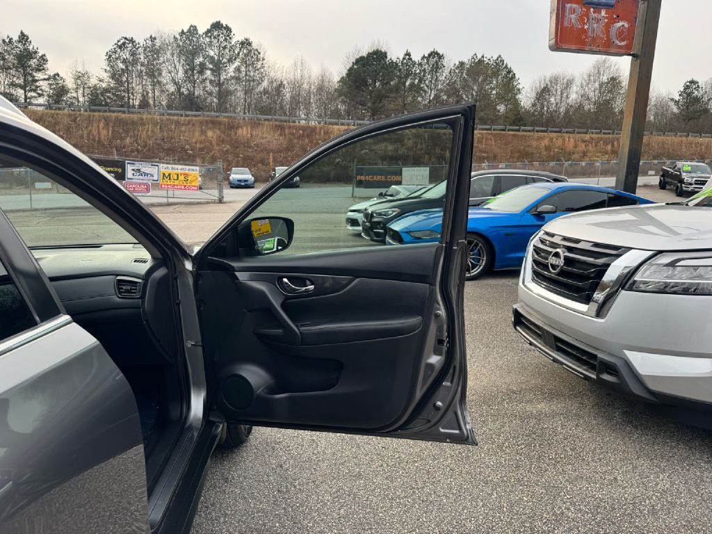 2019 Nissan Rogue Image 6