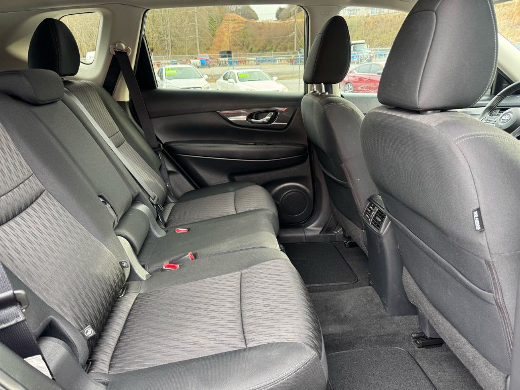 2019 Nissan Rogue Image 9