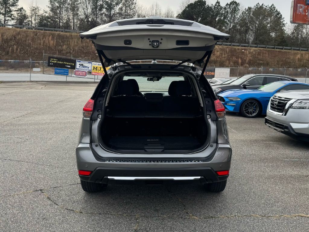 2019 Nissan Rogue Image 12
