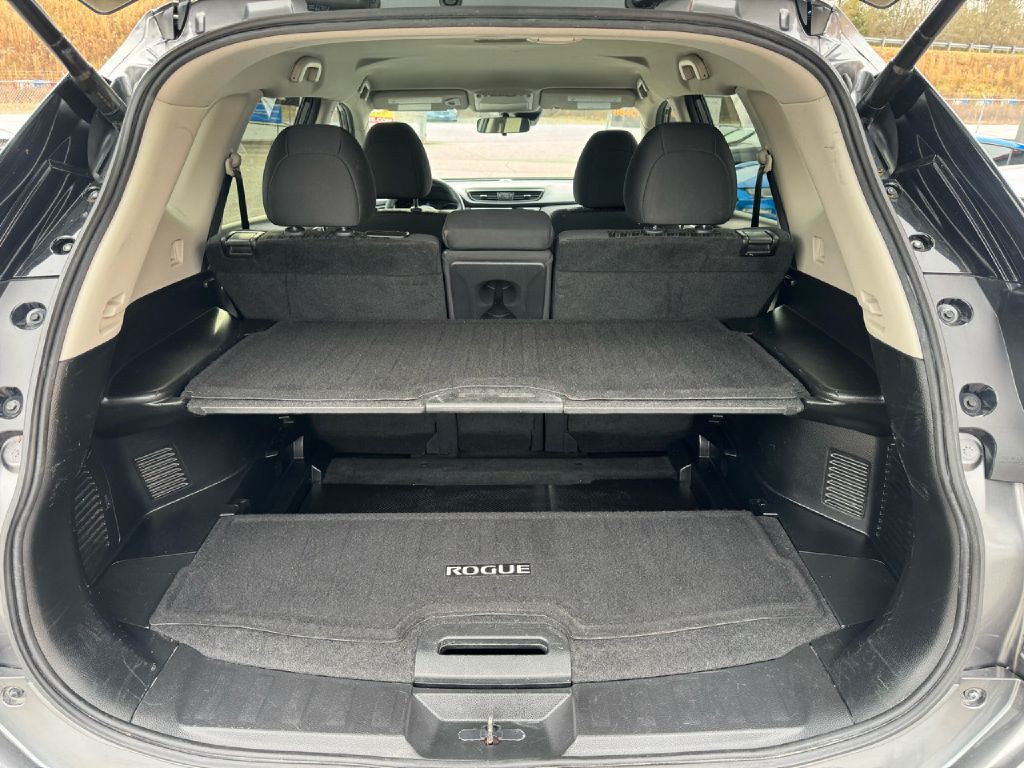 2019 Nissan Rogue Image 13