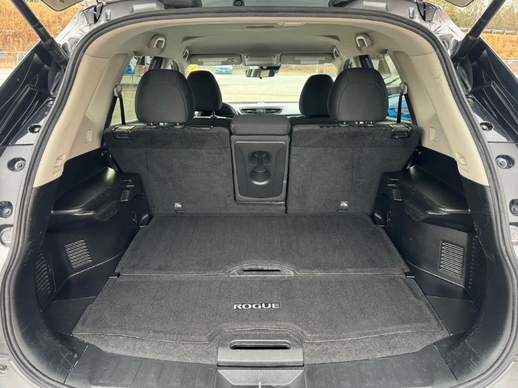 2019 Nissan Rogue Image 14