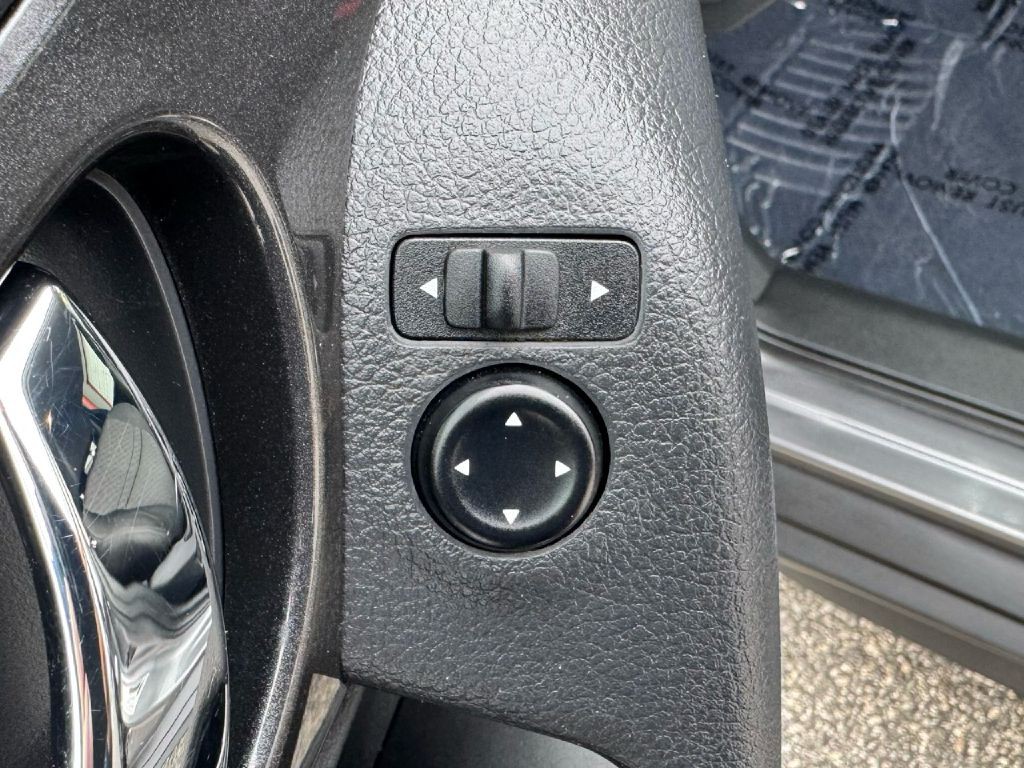 2019 Nissan Rogue Image 26