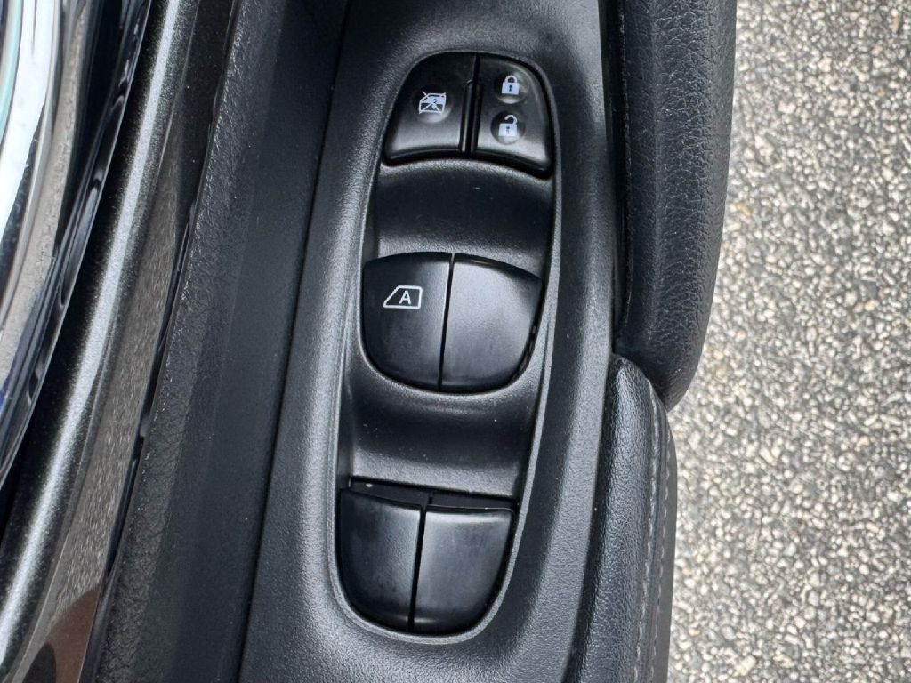 2019 Nissan Rogue Image 27