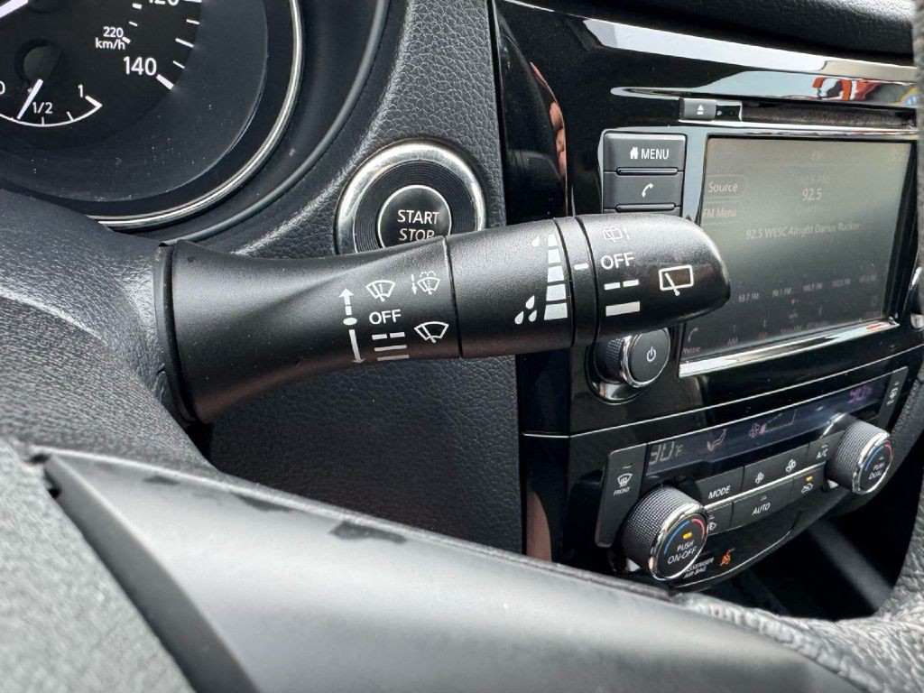 2019 Nissan Rogue Image 41