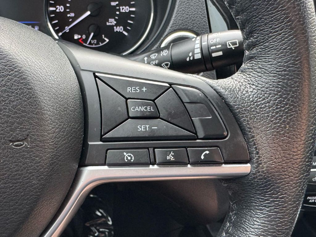 2019 Nissan Rogue Image 42