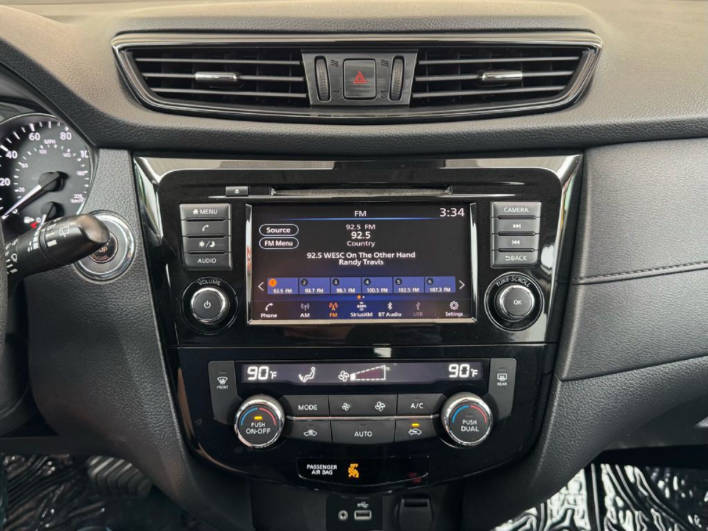 2019 Nissan Rogue Image 43