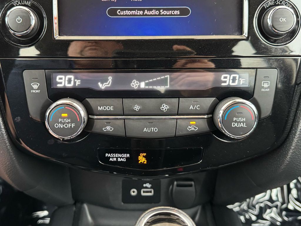 2019 Nissan Rogue Image 47