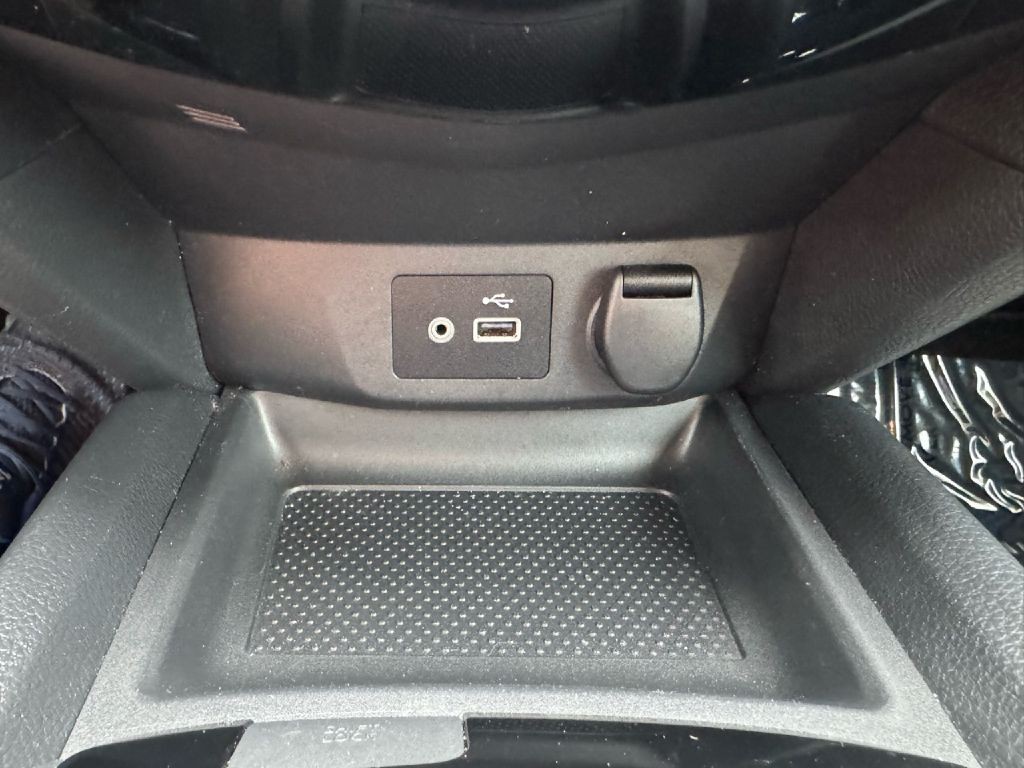 2019 Nissan Rogue Image 48