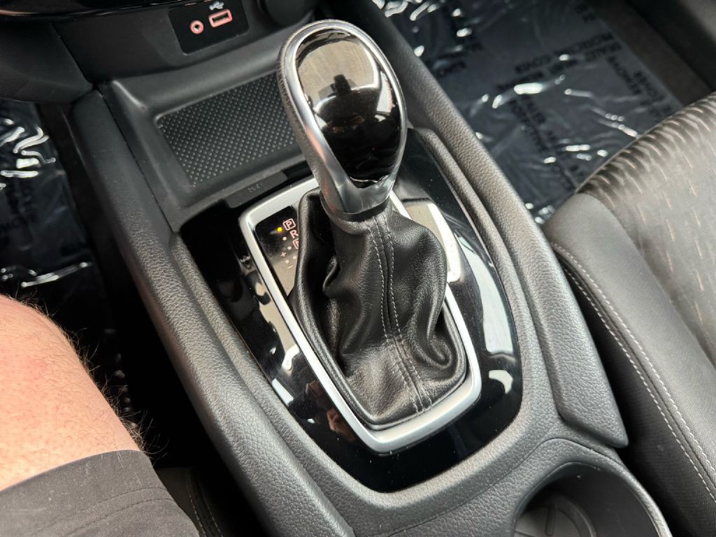 2019 Nissan Rogue Image 49