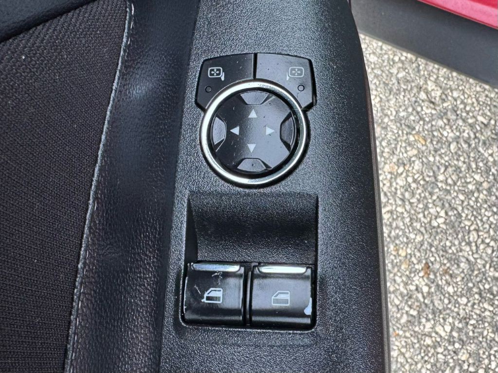 2016 Ford Mustang Image 26