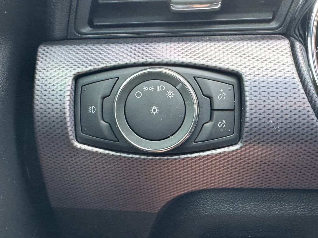 2016 Ford Mustang Image 39