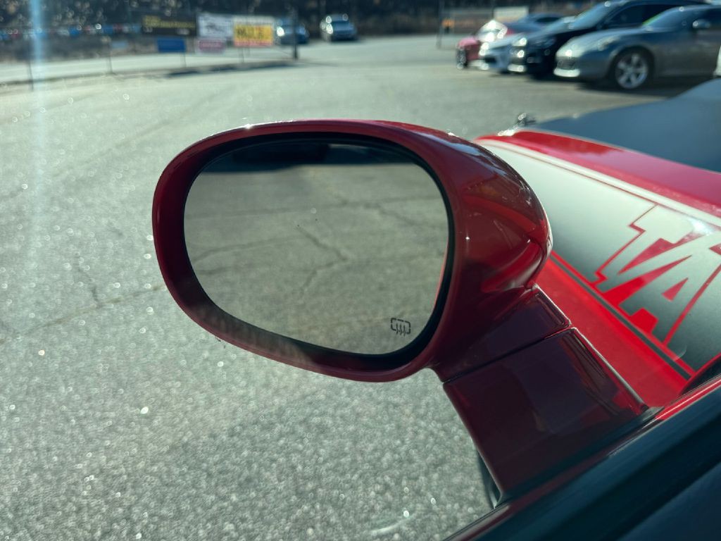 2017 Dodge Challenger Image 29