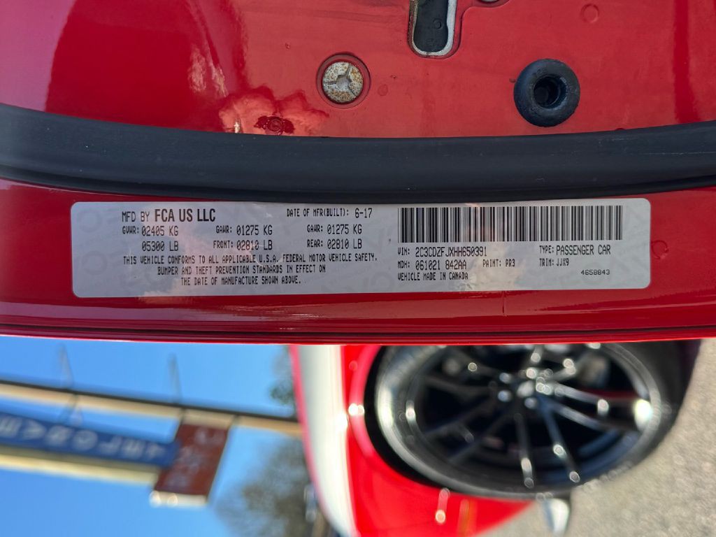 2017 Dodge Challenger Image 31