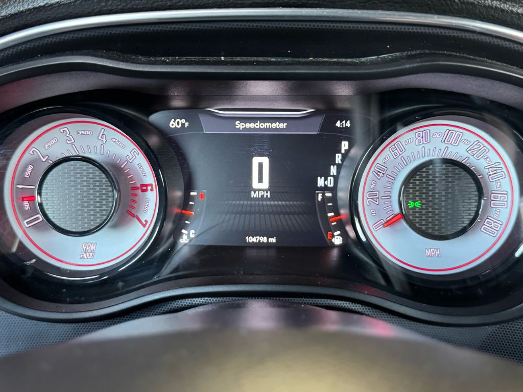 2017 Dodge Challenger Image 38