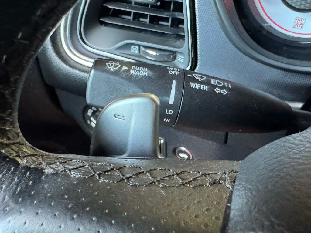 2017 Dodge Challenger Image 41