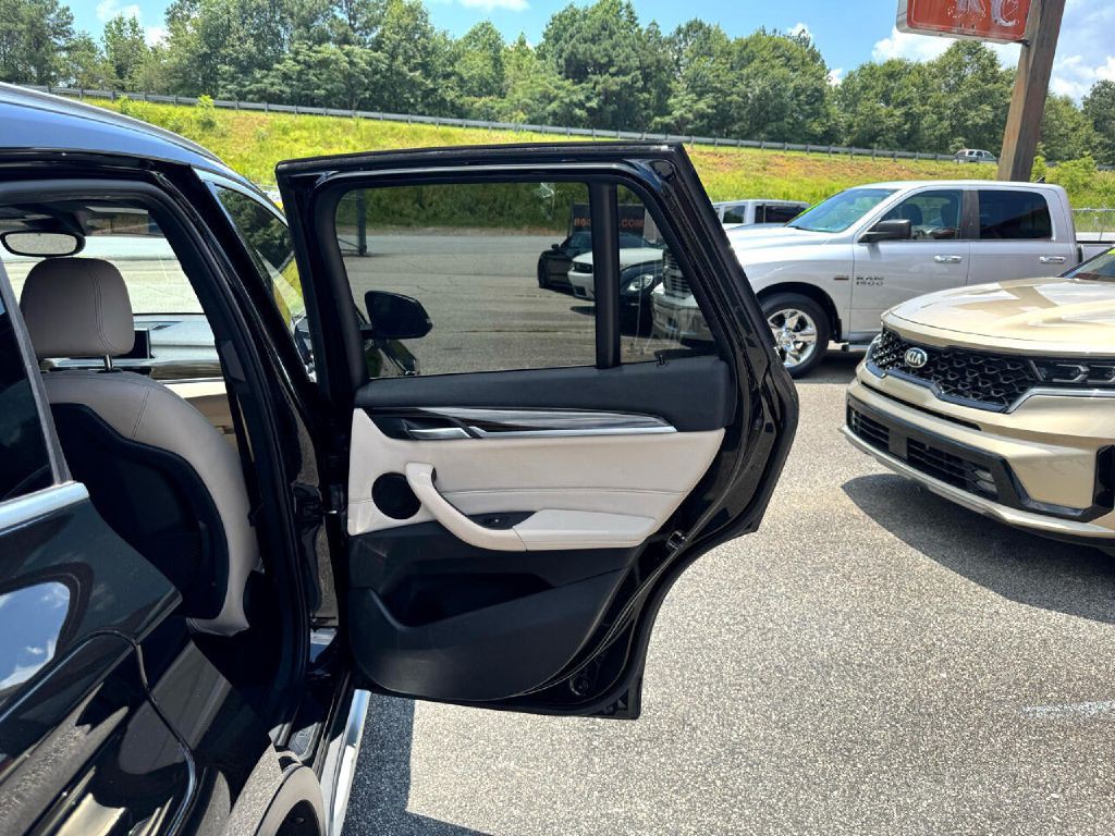 2019 BMW X1 Image 10