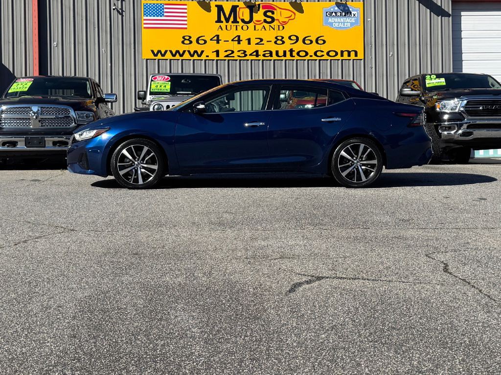 2021 Nissan Maxima Image 2