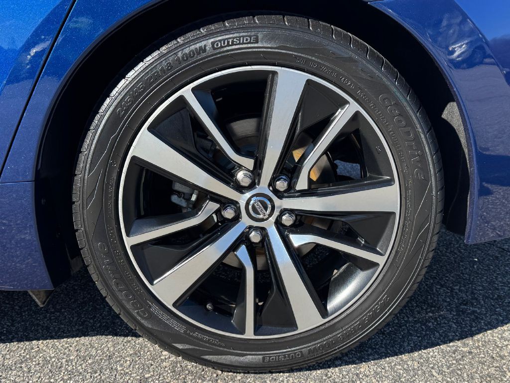 2021 Nissan Maxima Image 21