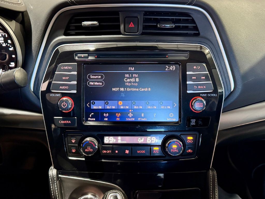 2021 Nissan Maxima Image 40