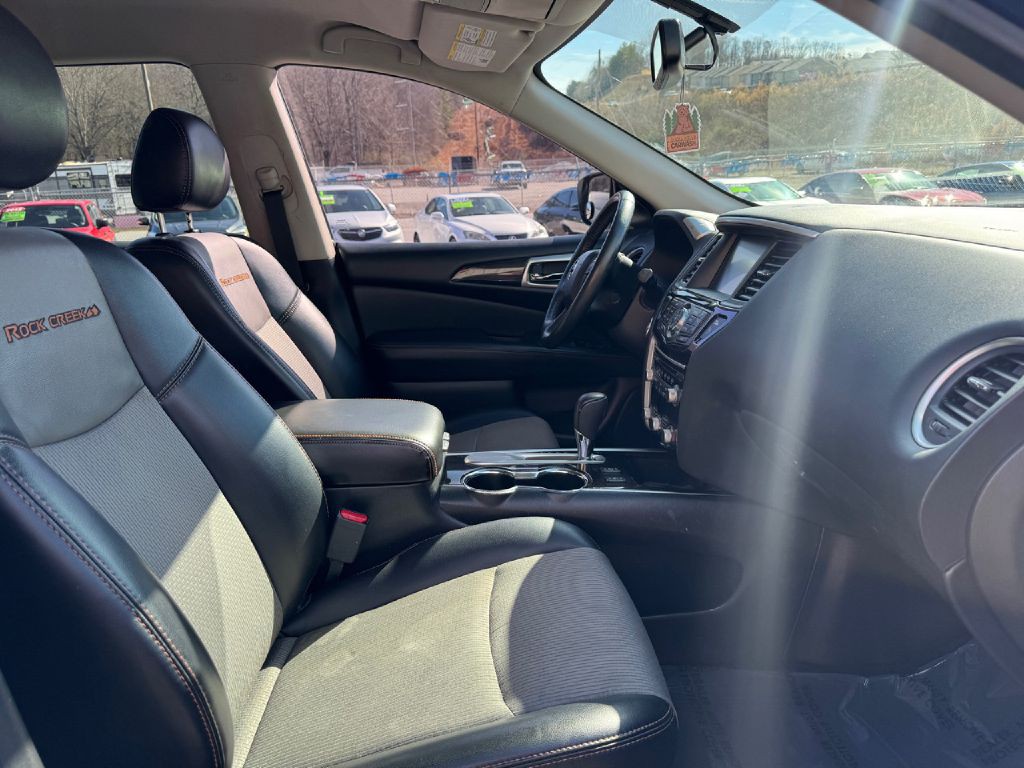 2019 Nissan Pathfinder Image 9