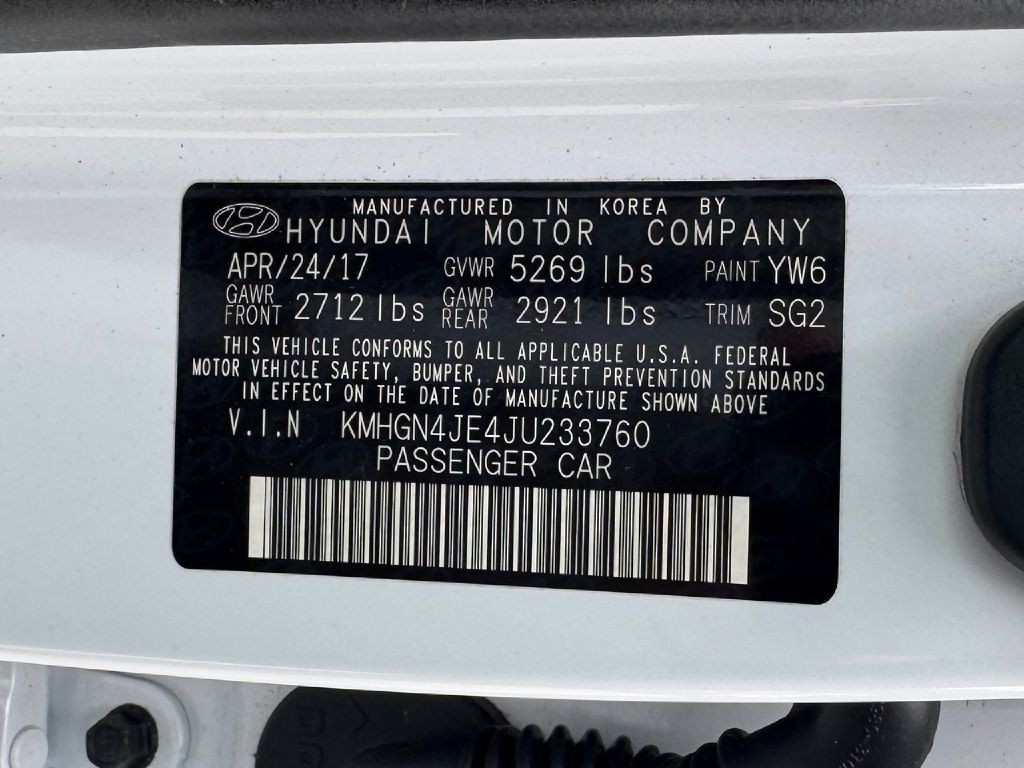 2018 Genesis G80 Image 35