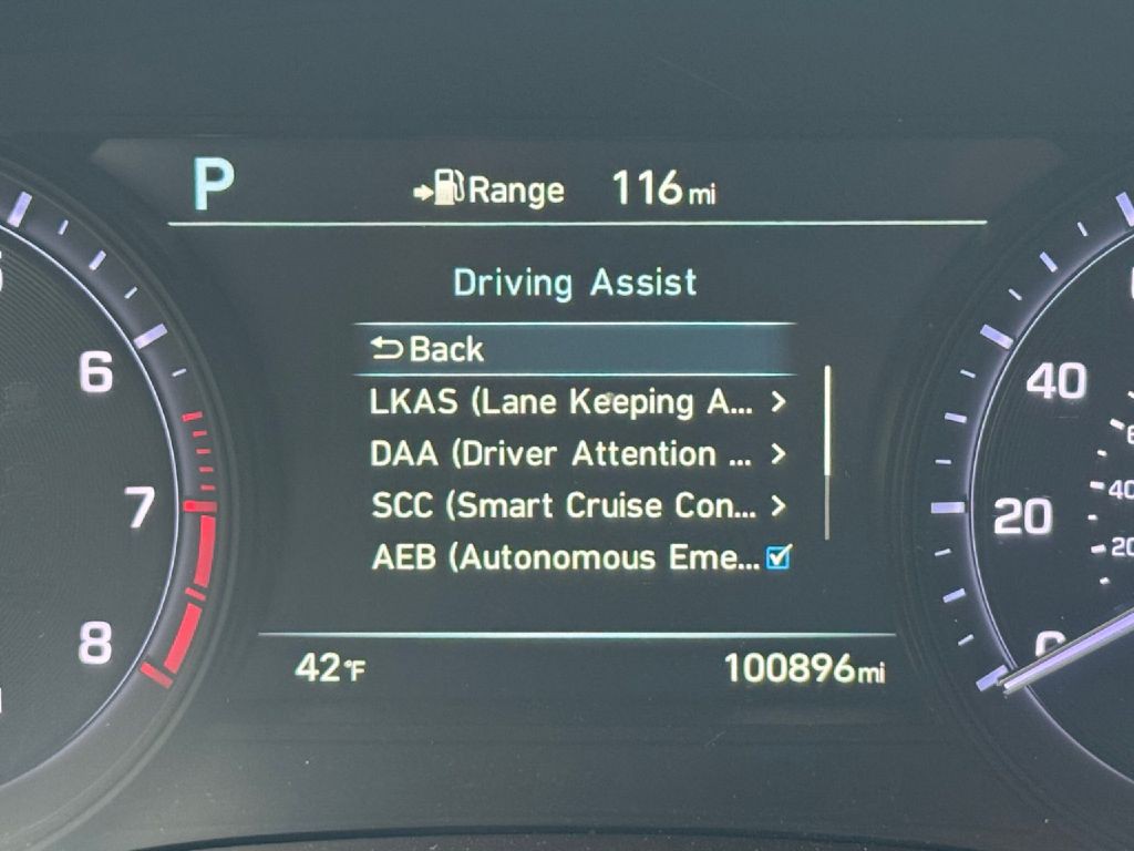 2018 Genesis G80 Image 42