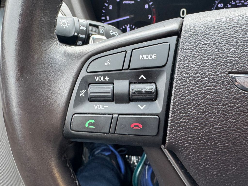 2018 Genesis G80 Image 46