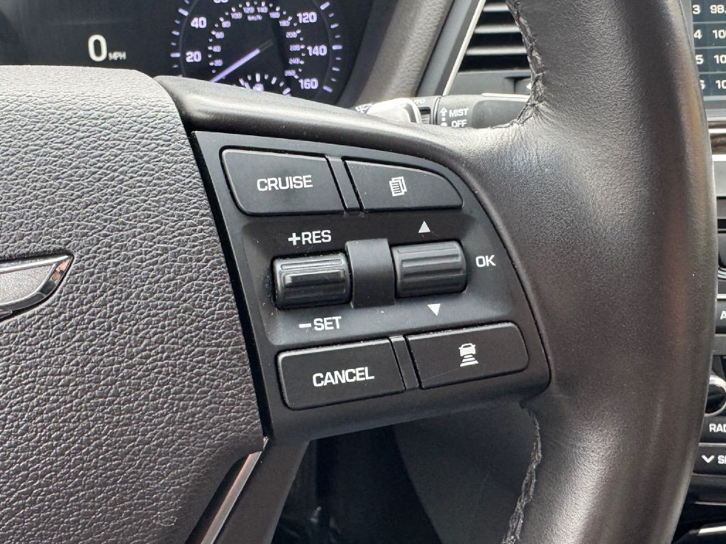 2018 Genesis G80 Image 50