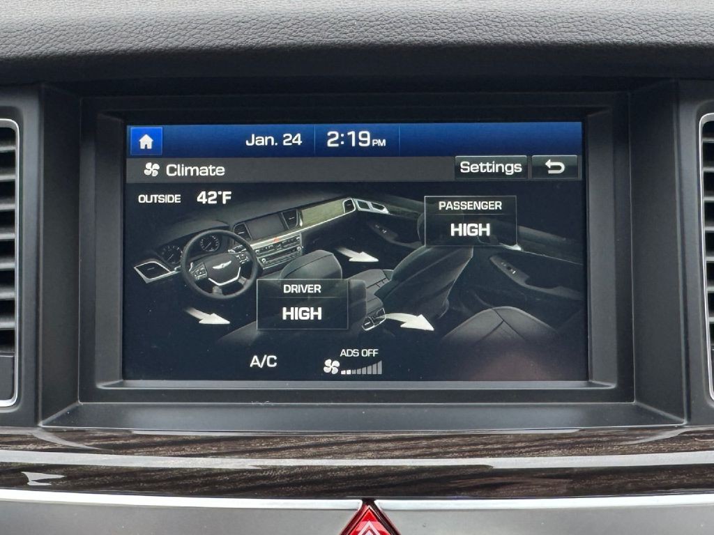 2018 Genesis G80 Image 57