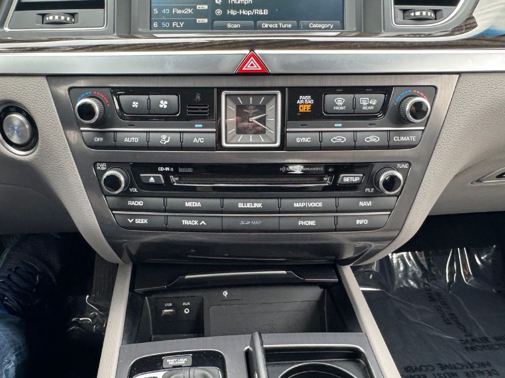 2018 Genesis G80 Image 59
