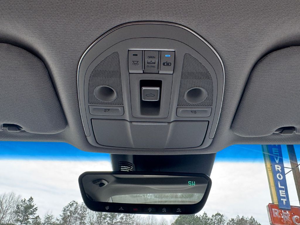 2018 Genesis G80 Image 70