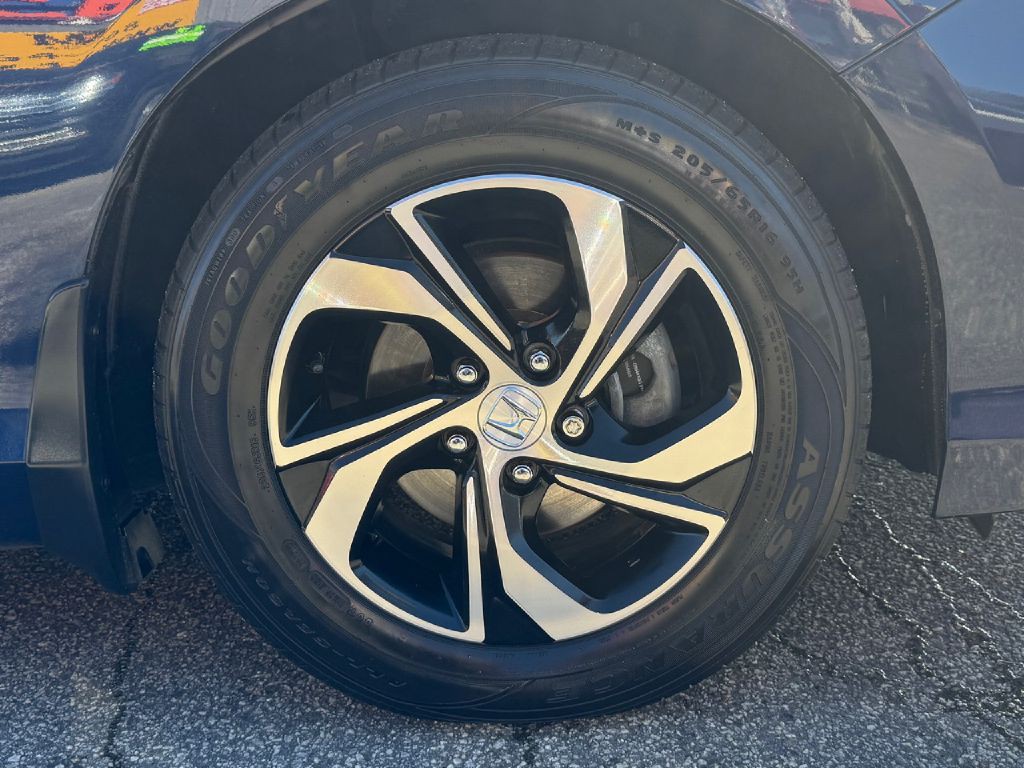 2017 Honda Accord Image 6