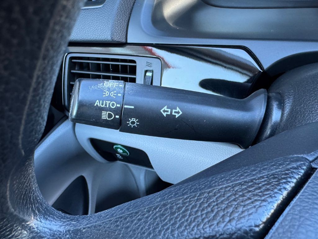 2017 Honda Accord Image 32