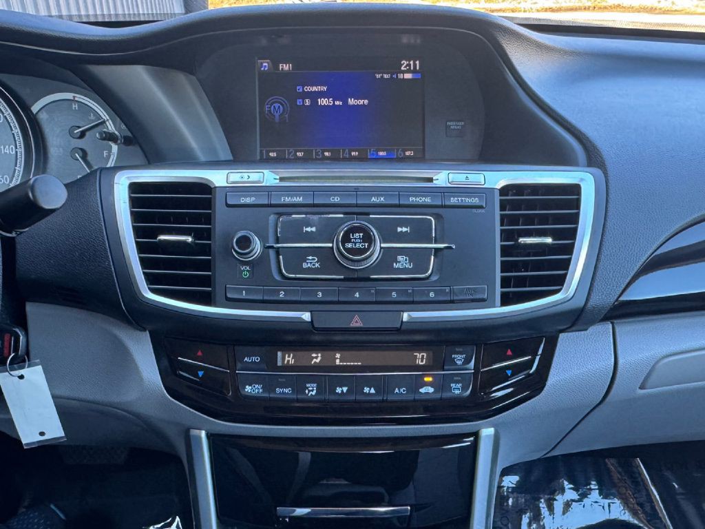 2017 Honda Accord Image 37