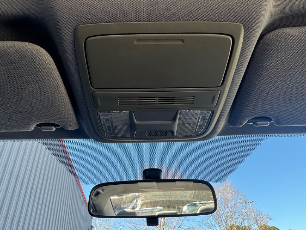 2017 Honda Accord Image 45