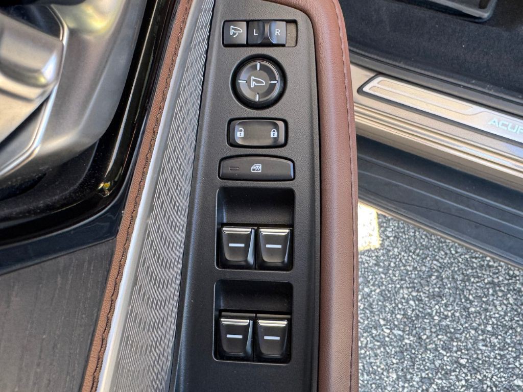 2022 Acura MDX Image 38