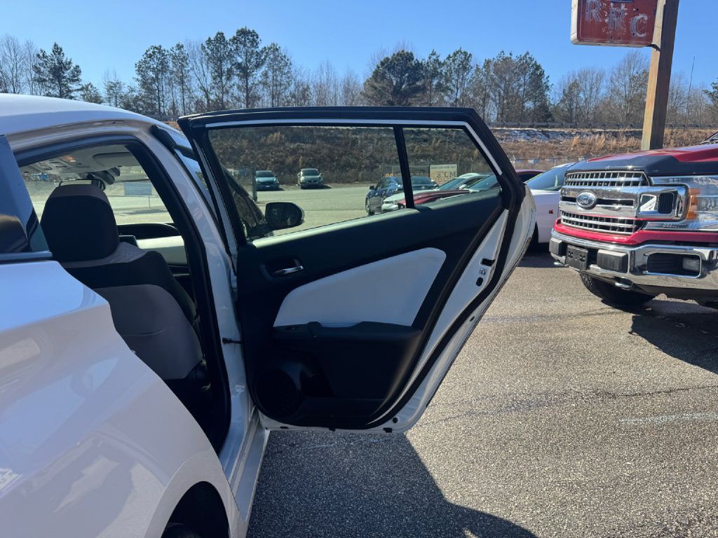 2017 Toyota Prius Image 10