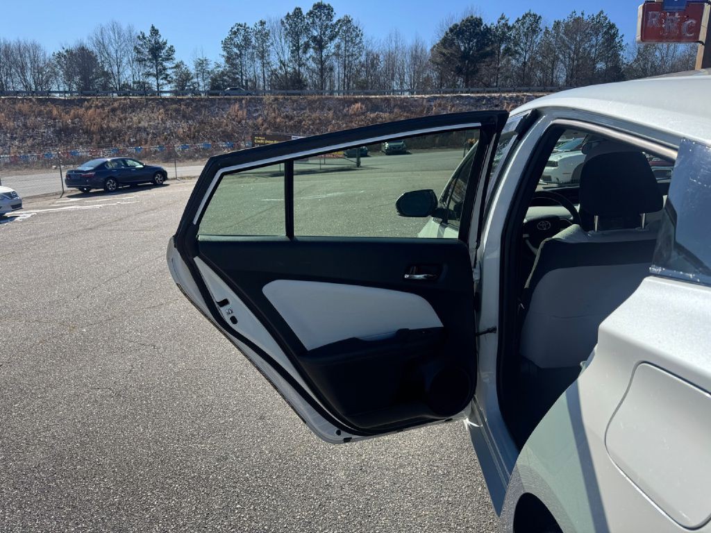 2017 Toyota Prius Image 23