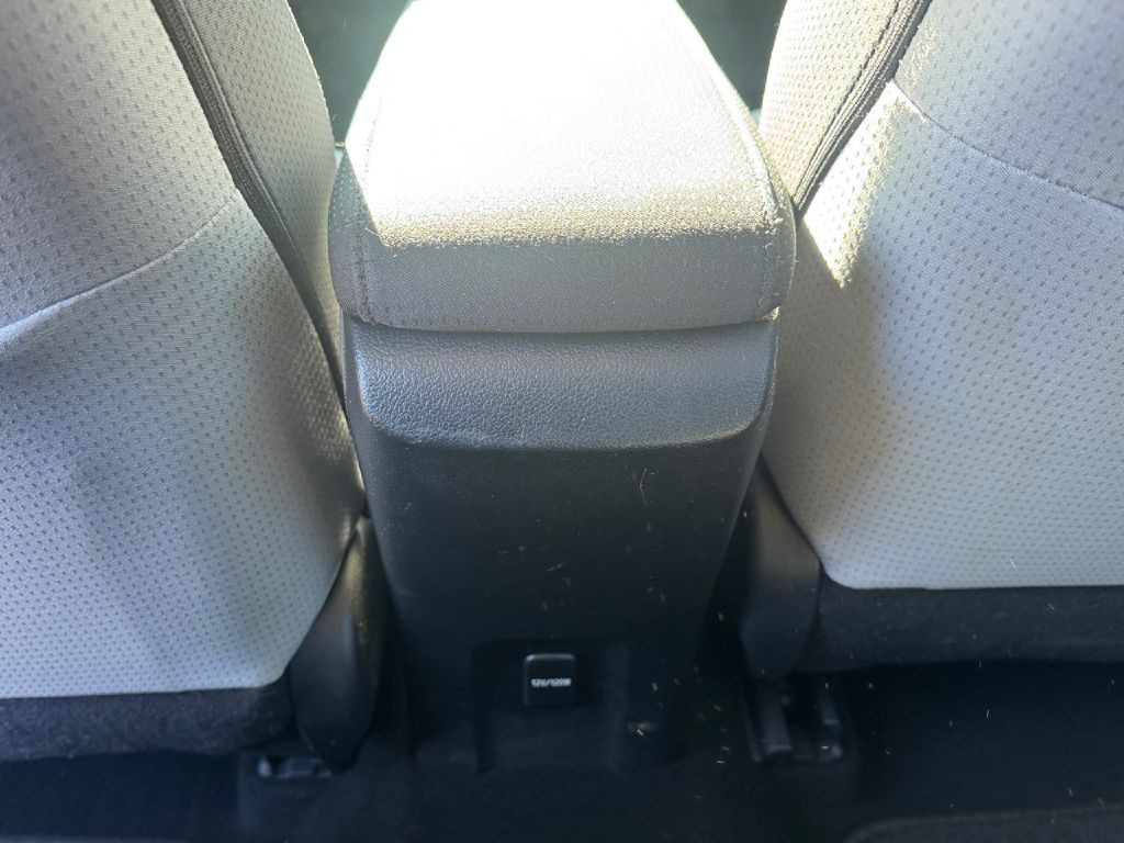 2017 Toyota Prius Image 25