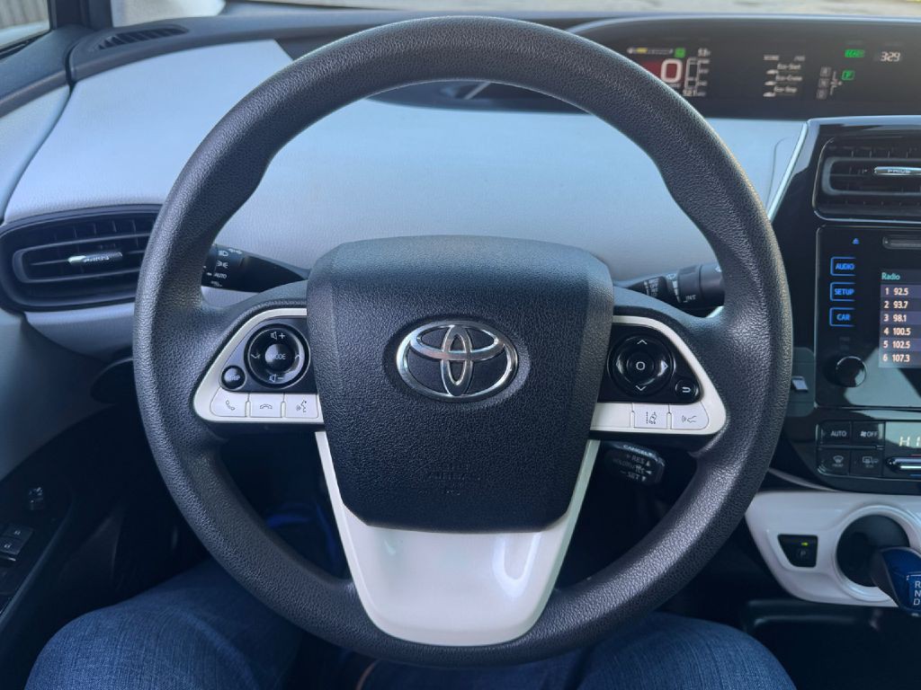 2017 Toyota Prius Image 35