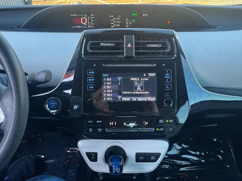 2017 Toyota Prius Image 42