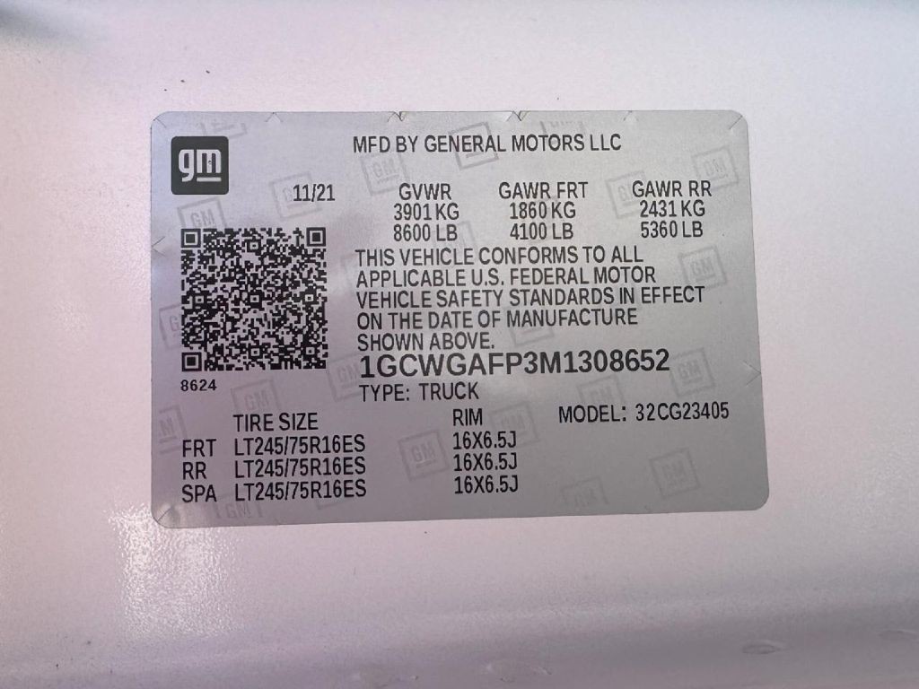 2021 Chevrolet Express Image 32