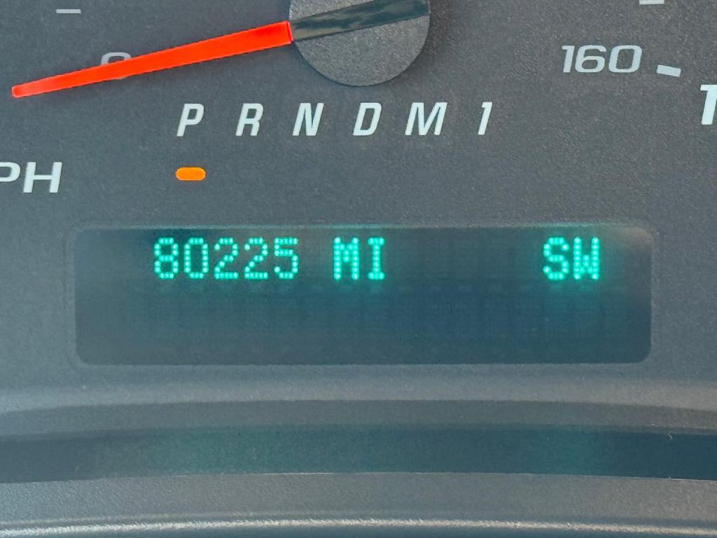 2021 Chevrolet Express Image 37