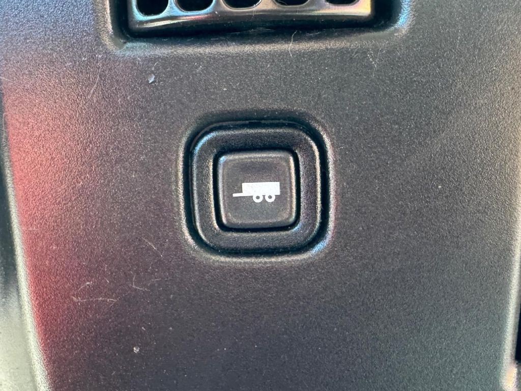 2021 Chevrolet Express Image 48