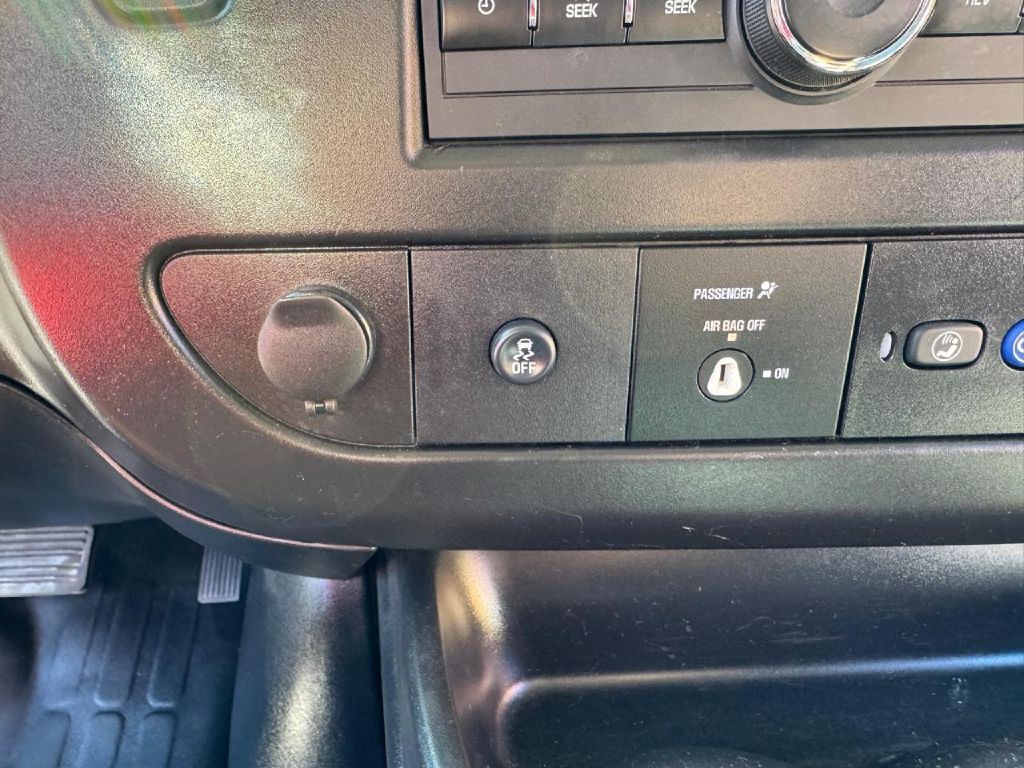 2021 Chevrolet Express Image 49