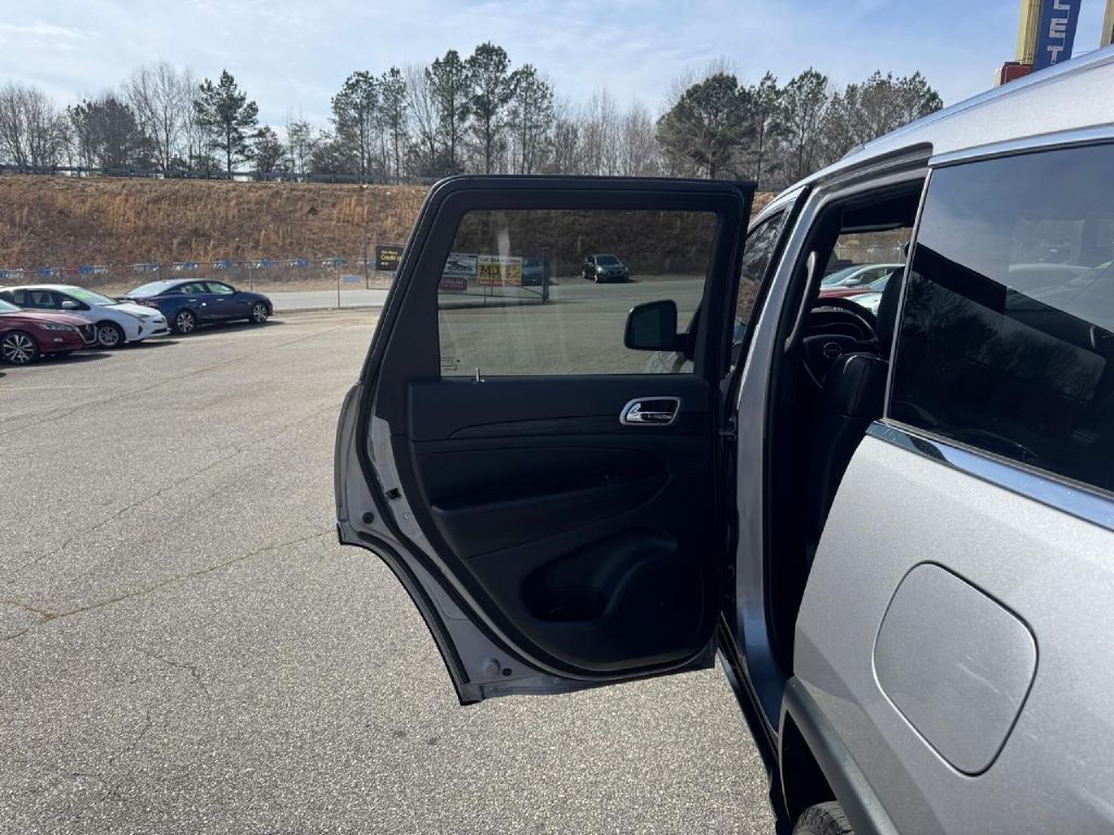 2020 Jeep Grand Cherokee Image 25