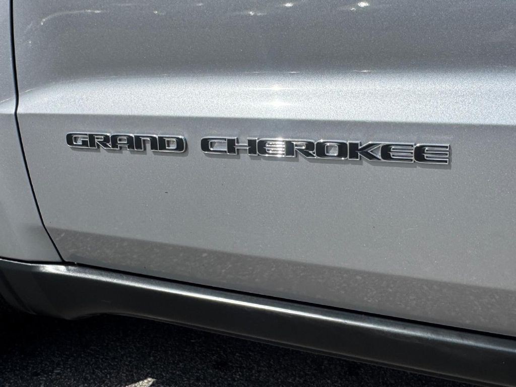 2020 Jeep Grand Cherokee Image 30